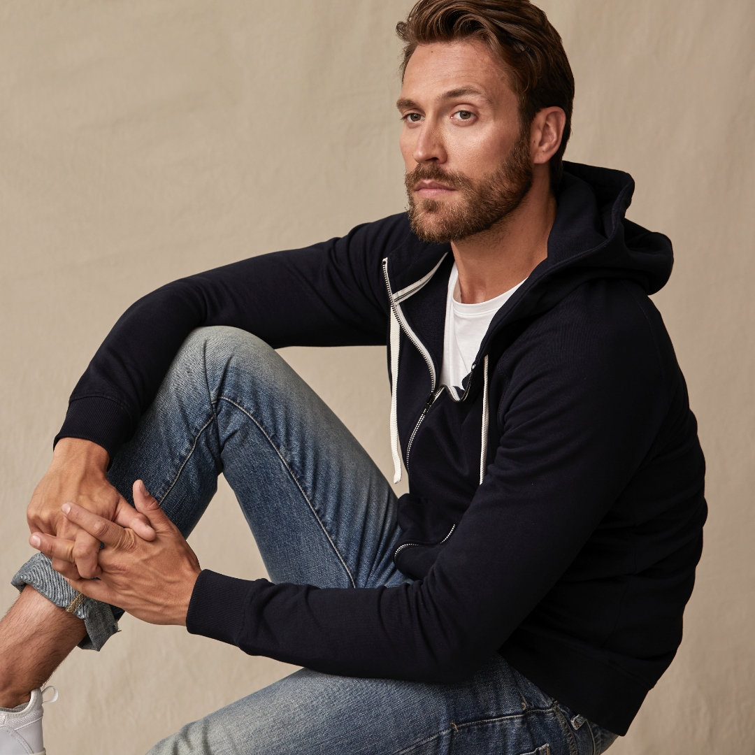 STEVULA_SHIRTS's tweet photo. Jesenná inšpirácia. Minimalizmus je kľúč.
#stevula #autumn #minimalism #casual #menwithstyle #handsome #menswear #rtw #menstyle https://t.co/HouPBG9nOd