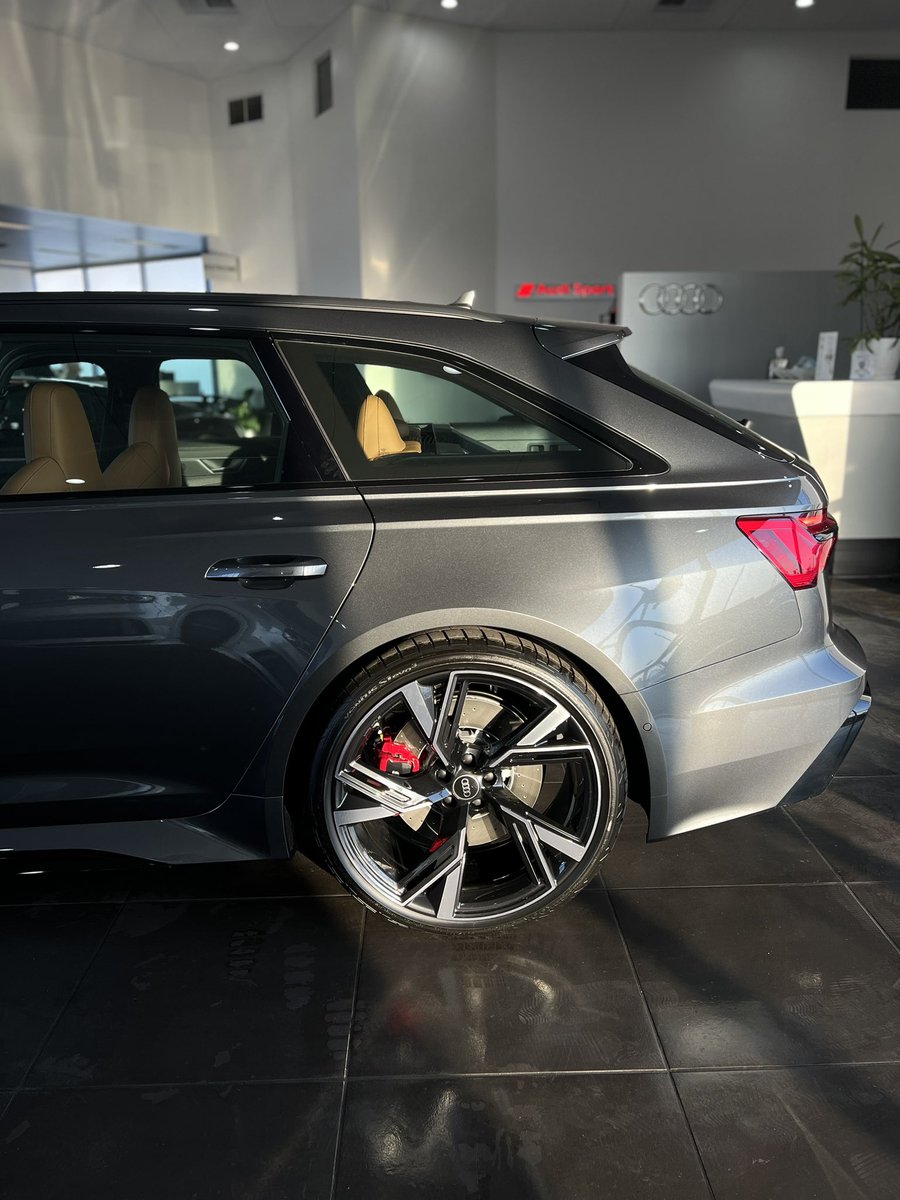 AudiMontereyPen's tweet photo. 2023 Audi Avant 4.0T Wagon 

Sales 📞- 888-720-5973 https://t.co/wjBJ64PJPI