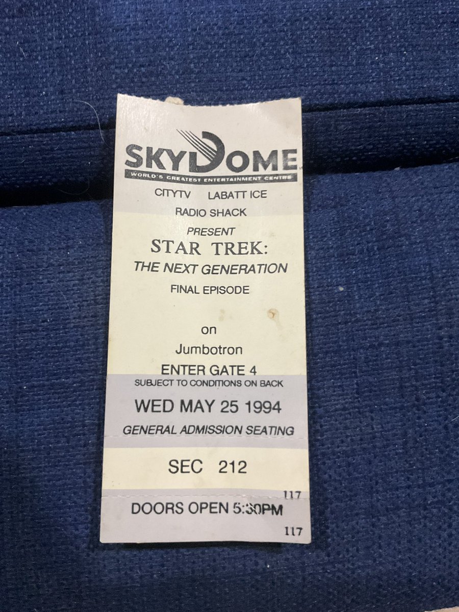 May 25, 1994. The last episode of #StarTrek The Next Generation aired. Skydome in association with #CityTV, Radio Shack, #Labatt Ice, aired it at #Skydome on the jumbotron. #startrektng #startrekthenextgeneration #citytvtoronto #toronto #oldtoronto #torontohistory #startrekfan