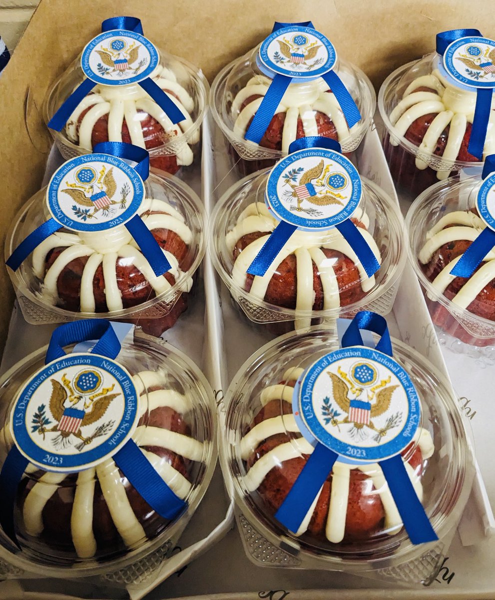 The influence of good teachers and the leadership of a great Principal can never be erased. Teacher appreciation event today to celebrate BEHS' well deserved Blue Ribbon Award 🙌