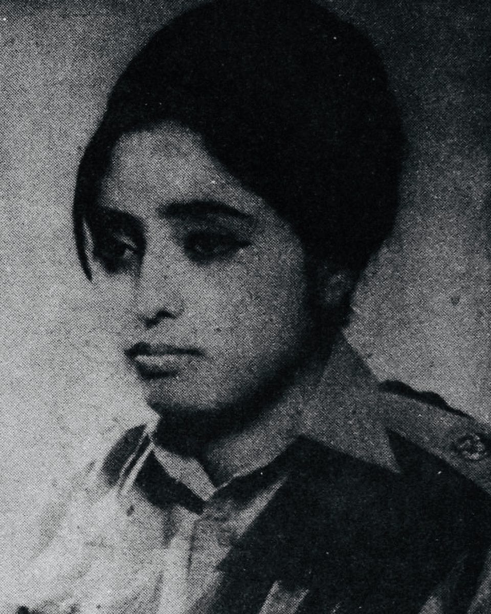 meemainseen's tweet photo. Major Nusrat Jahan, Armed Forces Nursing Services (AFNS)
Awarded Tamgha e Quaid e Azam for her relentless services in tending to war wounded in a Combined Military Hospital in Sep 1965
The only Lady Officer from Armed Forces to have earned an award during the #SeptemberWar https://t.co/3Ukt37gv80