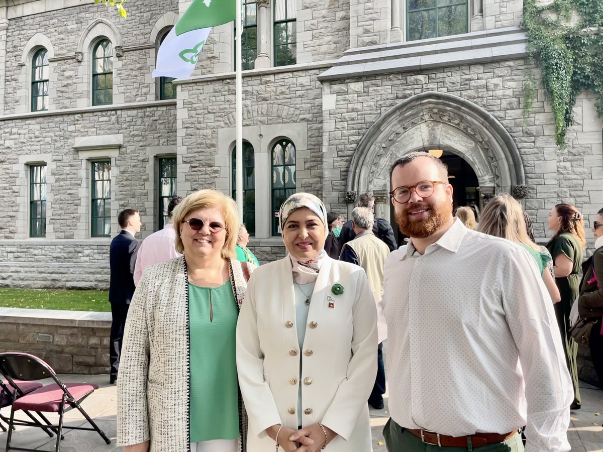 D'un bout à l'autre de notre territoire, nos dignitaires, membres du personnel et élèves ont souligné en grand la Journée des Franco-Ontariennes et des Franco-Ontariens! 💚#OnFr #CEPEO