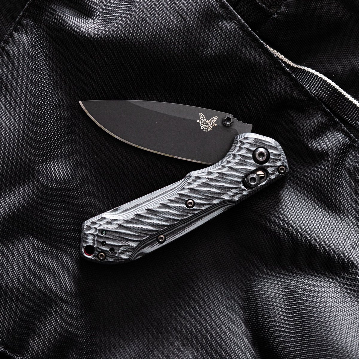 If you could only have one, which would it be?

1. 273-03 Mini Adamas
2. 585-03 Mini Barrage
3. 565BK-02 Mini Adamas

bit.ly/3LzeMeA

📸: Logan Smith, Swedge Media