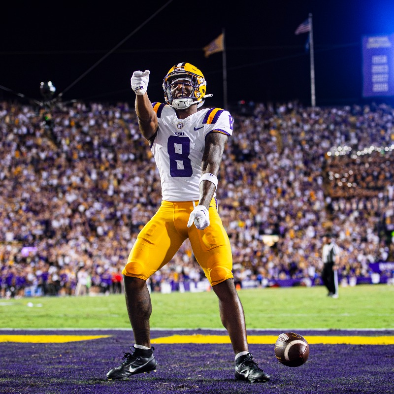 LSUfootball's tweet photo. Photographers went crazy Saturday