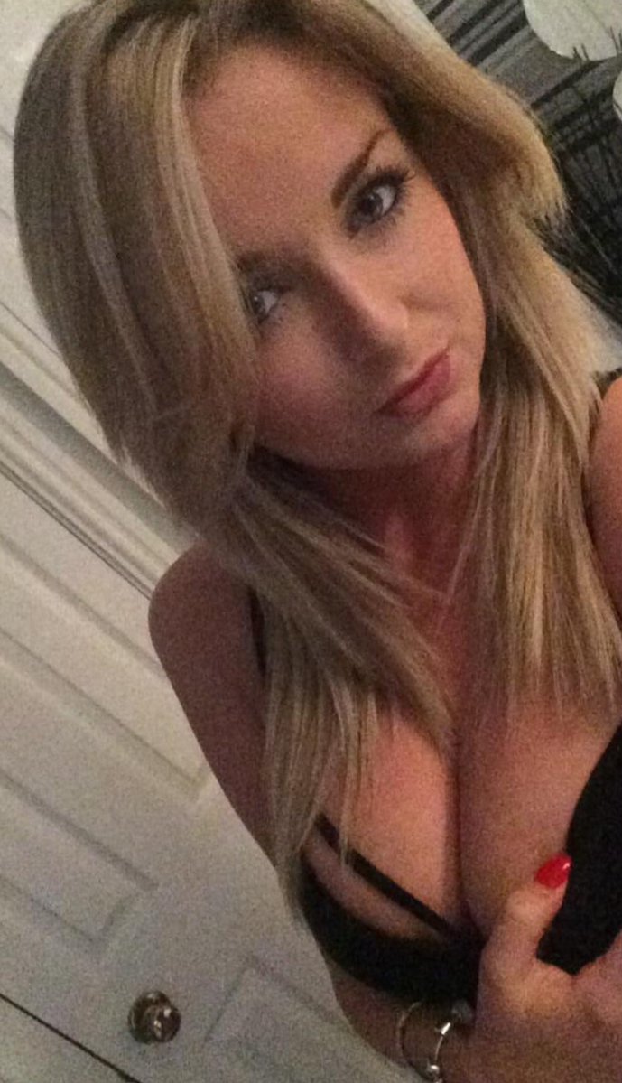 RT, wenn du mein Shirt ausziehen willst: