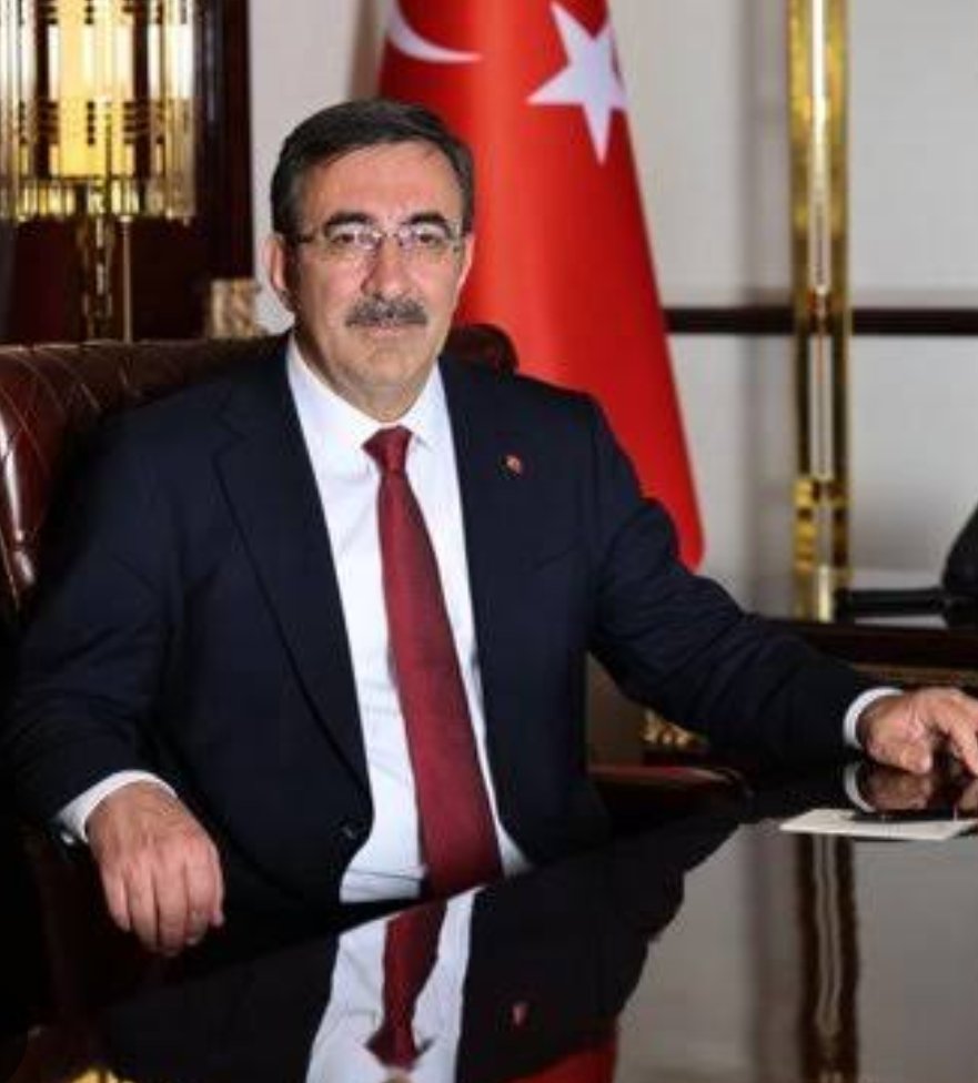 Cumhurbaşkanı Yardımcısı Cevdet Yılmaz, "çalışmayı yıl sonuna kadar tamamlayarak emeklimizin yanında olmaya devam edeceğiz" dedi.
☑️Yaptığınız adaletsiz"En düşük emekli maaşı " uygulamasıyla emeklinin yanında olmadınız,tam tersi yeni mağduriyetler yarattınız 
☑️Yaptığınız %25