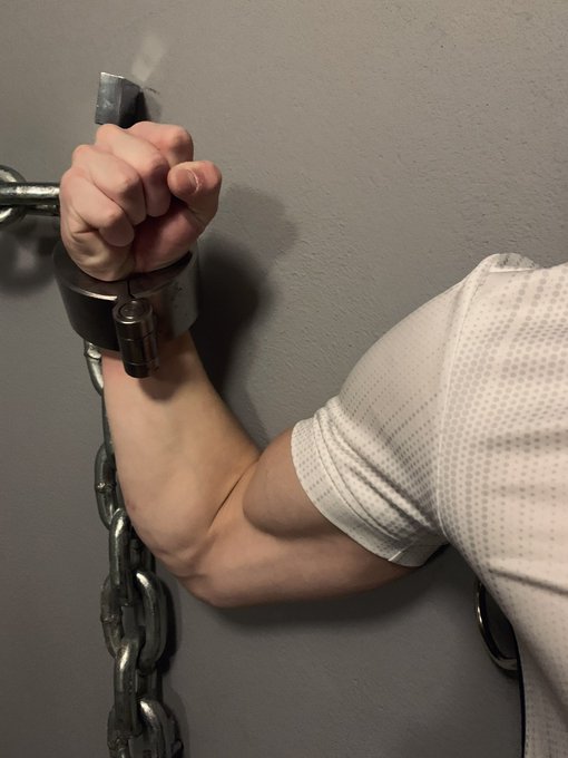 Watch BastianGate's leaked NSFW photo on TwXstars