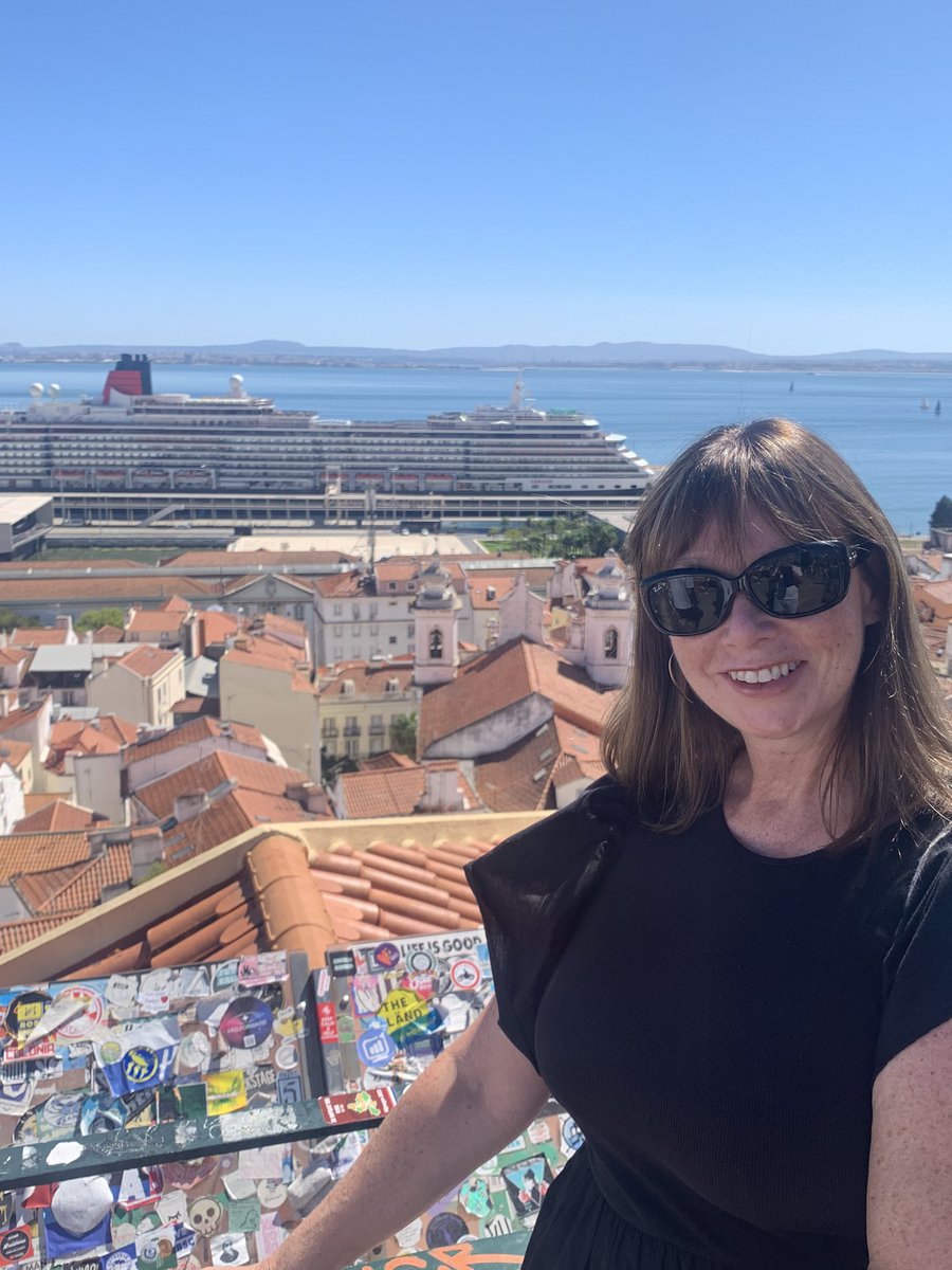 #LoveLisbon 🇵🇹#QueenVictoria #GuestEntertainer
<a href="/cunardline/">cunardline</a>