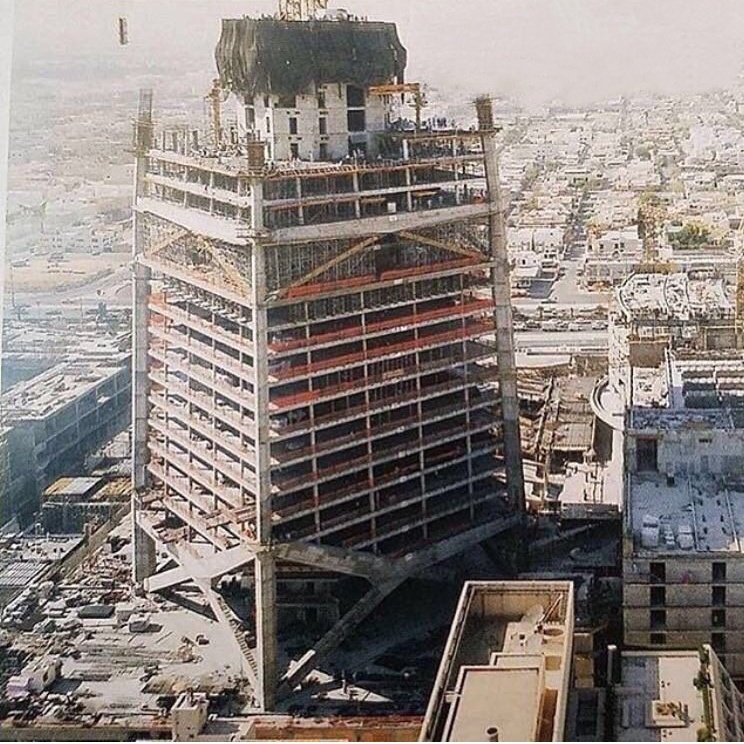 #عاشق_الماضي tweet media
