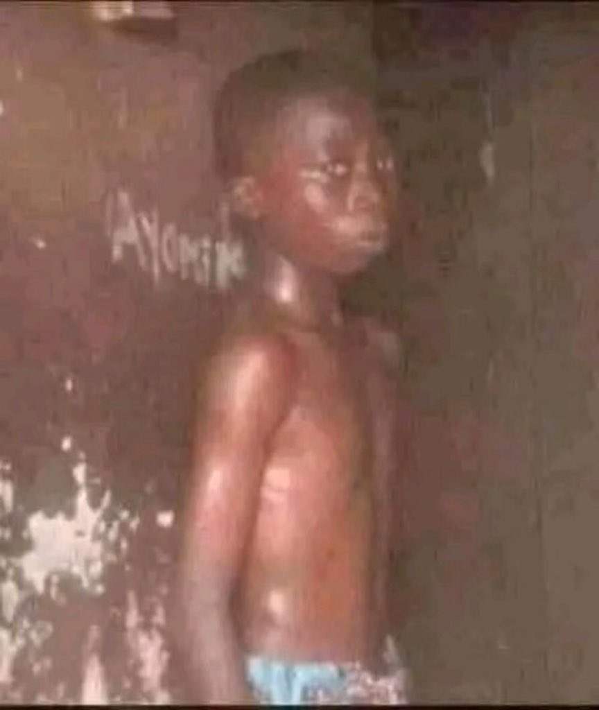 Blaqdave_001's tweet photo. Me :after craving for somebody's babe,the owner con give me correct beating https://t.co/tWFJLluBQF