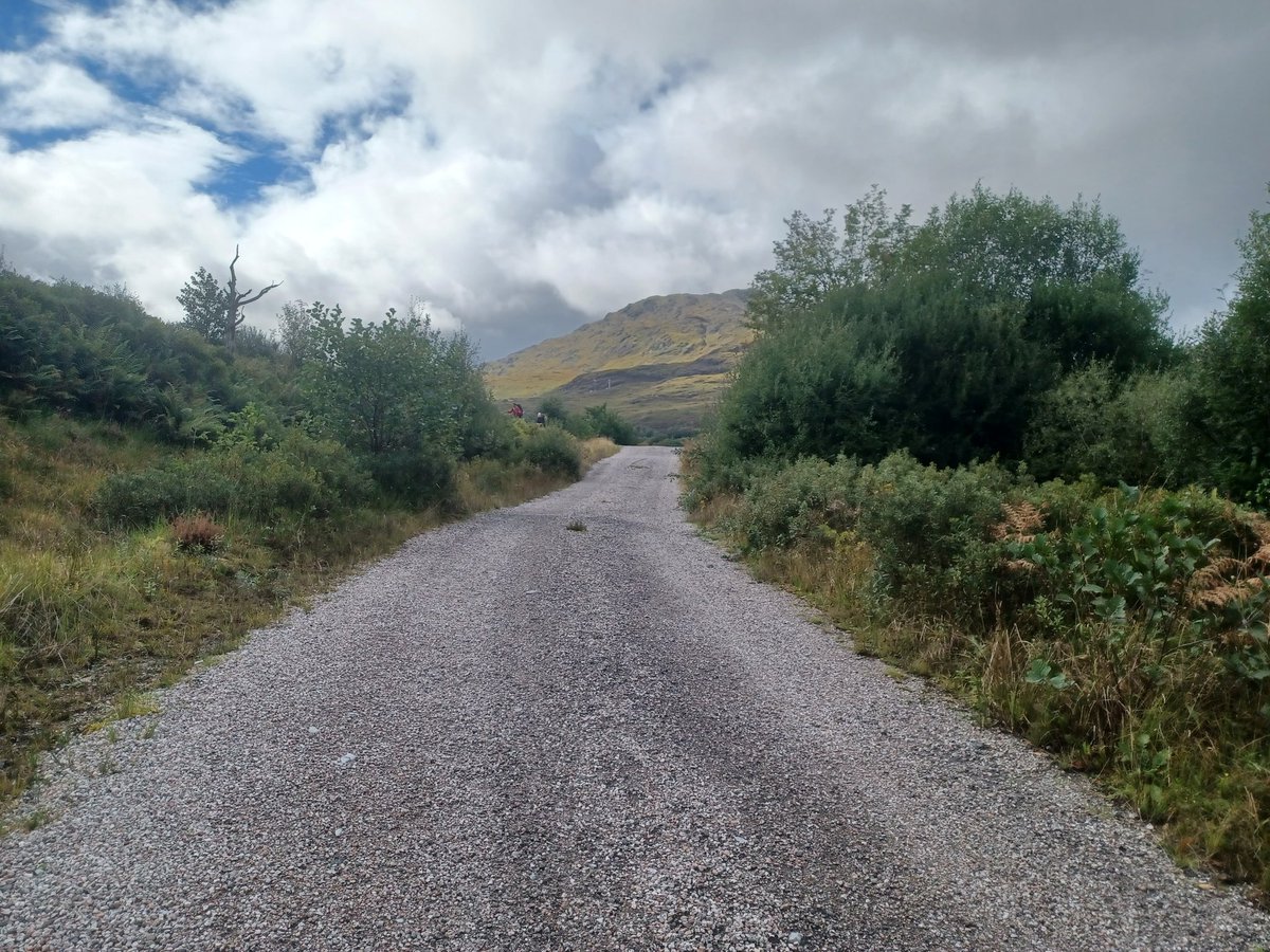 killinmrt87's tweet photo. #Callout36 & who says luck doesn't strike twice? We were called out a few hours later to an injured walker again on the #WestHighlandWay, not far from the #FallsofFalloch. After administering first aid & assisting the injured person back to awaiting @Scotambservice 🚑 https://t.co/cavS5Z7kSa