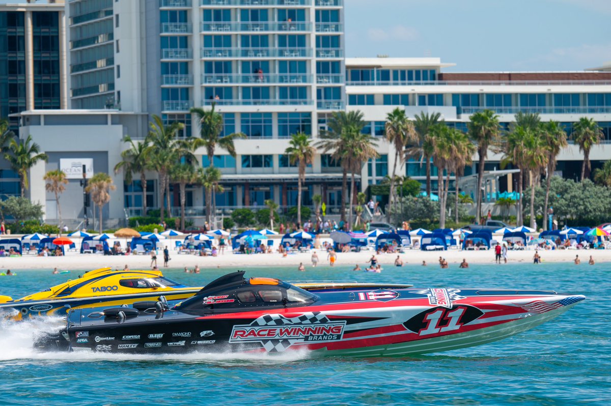 VisitSPC's tweet photo. It was a picture-perfect weekend for the Clearwater Offshore Nationals! Here's a few shots of the action in case you missed this epic event at award-winning Clearwater Beach! π€π #P1Offshore #ClearwaterBeach #Florida https://t.co/ZxWfIvHXRQ