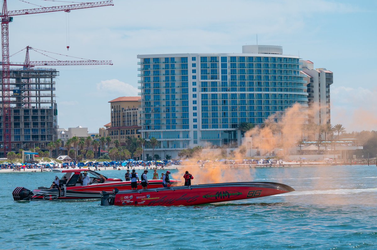 VisitSPC's tweet photo. It was a picture-perfect weekend for the Clearwater Offshore Nationals! Here's a few shots of the action in case you missed this epic event at award-winning Clearwater Beach! π€π #P1Offshore #ClearwaterBeach #Florida https://t.co/ZxWfIvHXRQ