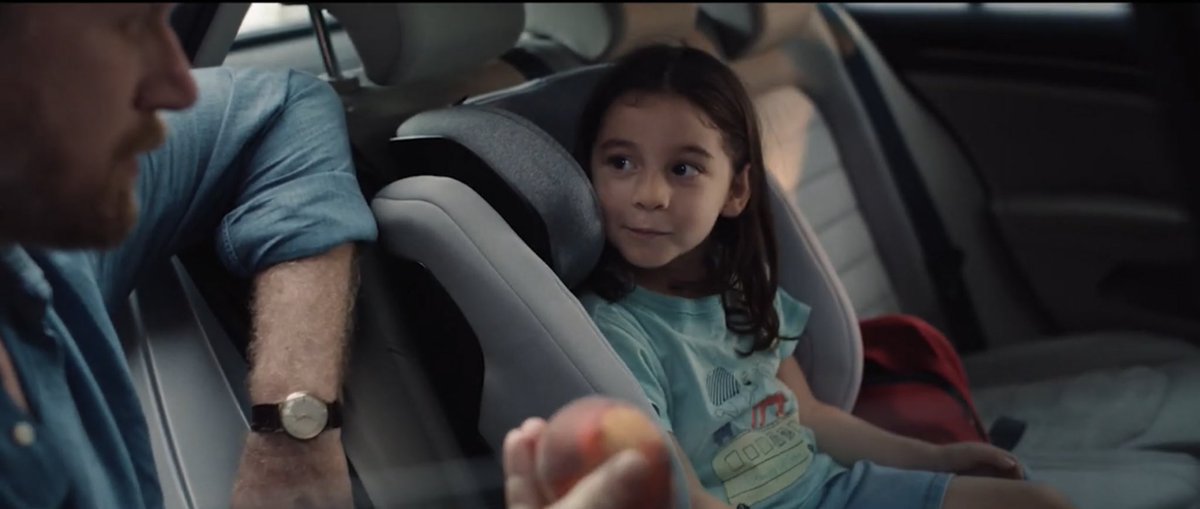Ma posso io PIANGERE COME UNA FONTANA SCASSATA per il nuovo spot di #Esselunga?! POSSO?! 🍑 🥹