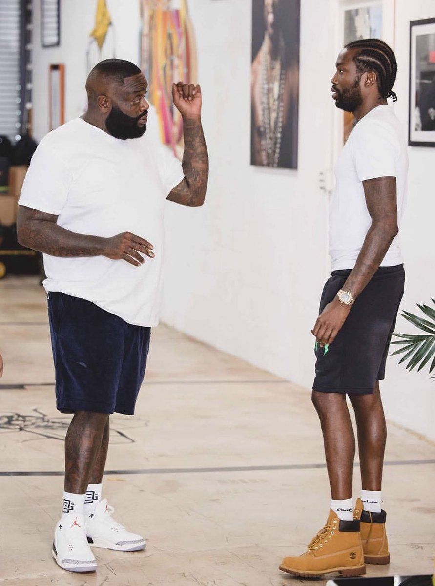DailyRapFacts's tweet photo. Rick Ross &amp; Meek Mill are dropping a new single titled “Shaq &amp; Kobe” THIS FRIDAY https://t.co/KpGWiqMEpy
