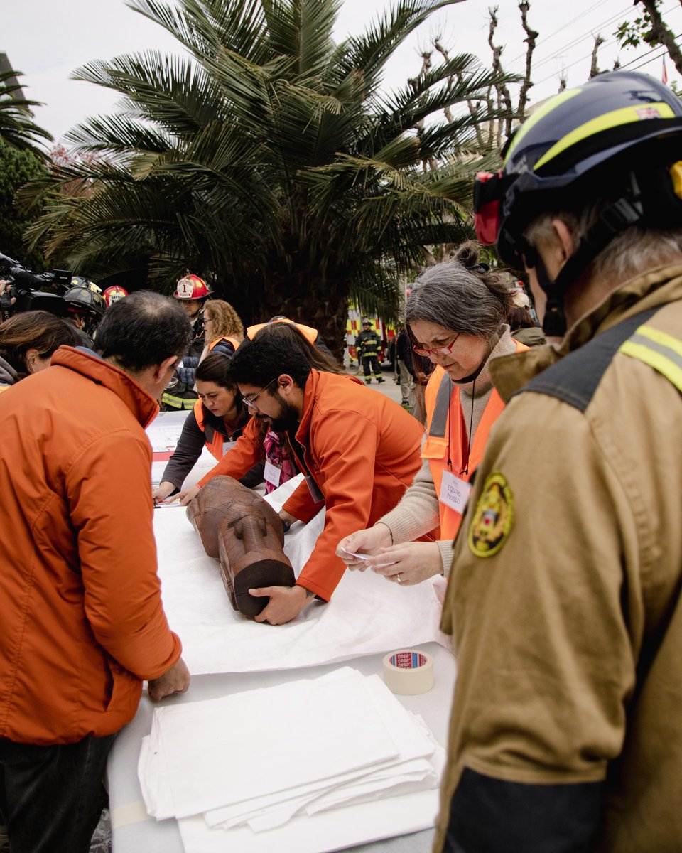 Bomberos Valparaíso tweet media