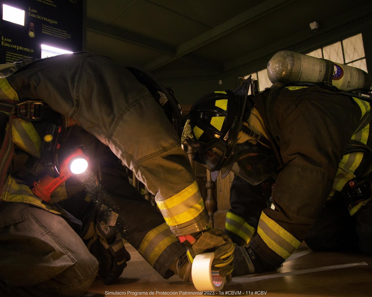 Bomberos Valparaíso tweet media