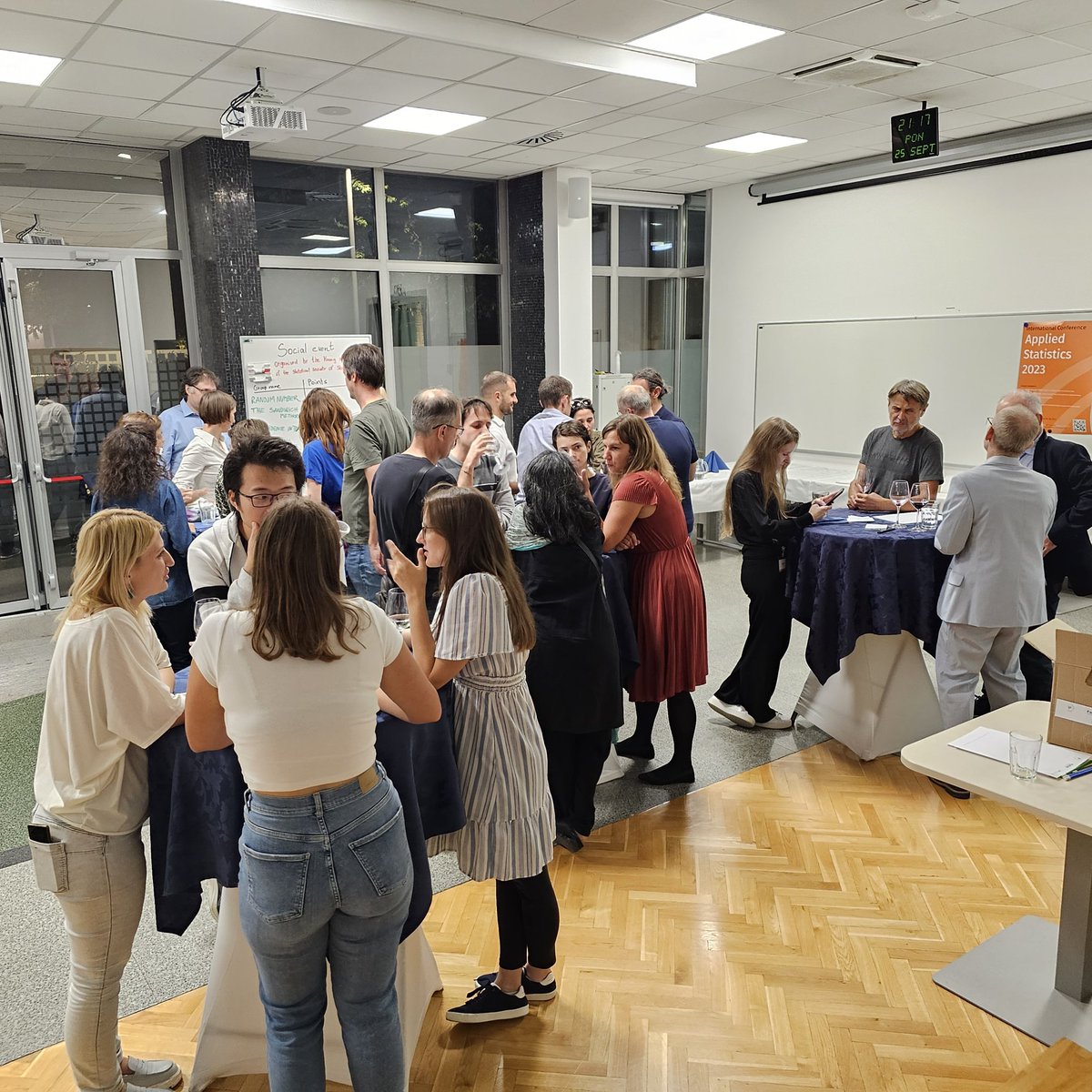 ApplStatConf's tweet photo. The Young Section of the Statistical Society of Slovenia (@ms_statd) organized a fun social event with a "guess the number game" at the evening reception. The winning team got towels. https://t.co/z9bR073raZ
