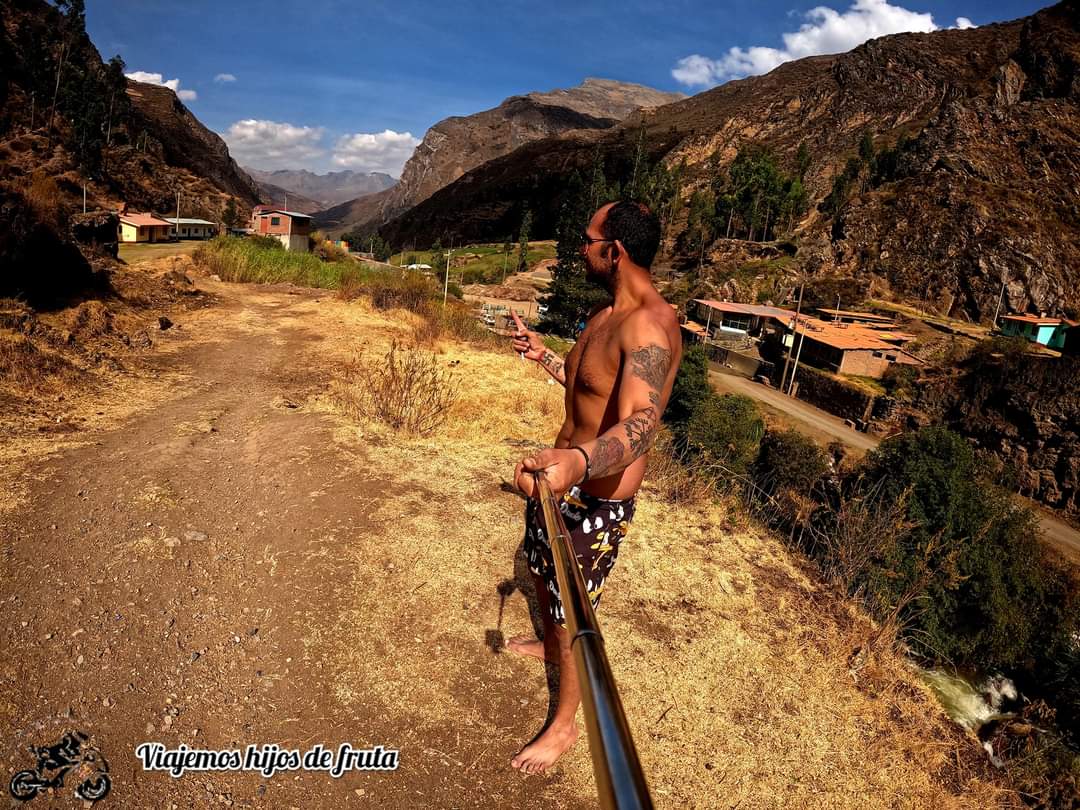 semental8912's tweet photo. #handsome #handsomeboy #modelguy #strong #StrongerTogether #bodybuilding #fit #Sky #mountains #goals #relax https://t.co/jFwae1ZwRG