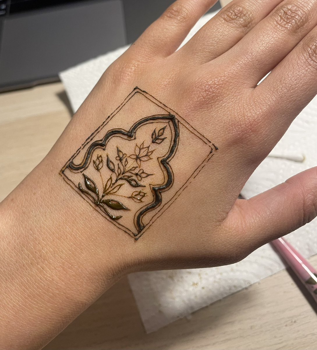 itnotamsa's tweet photo. recent mendhi :) https://t.co/bUfz4otUNk