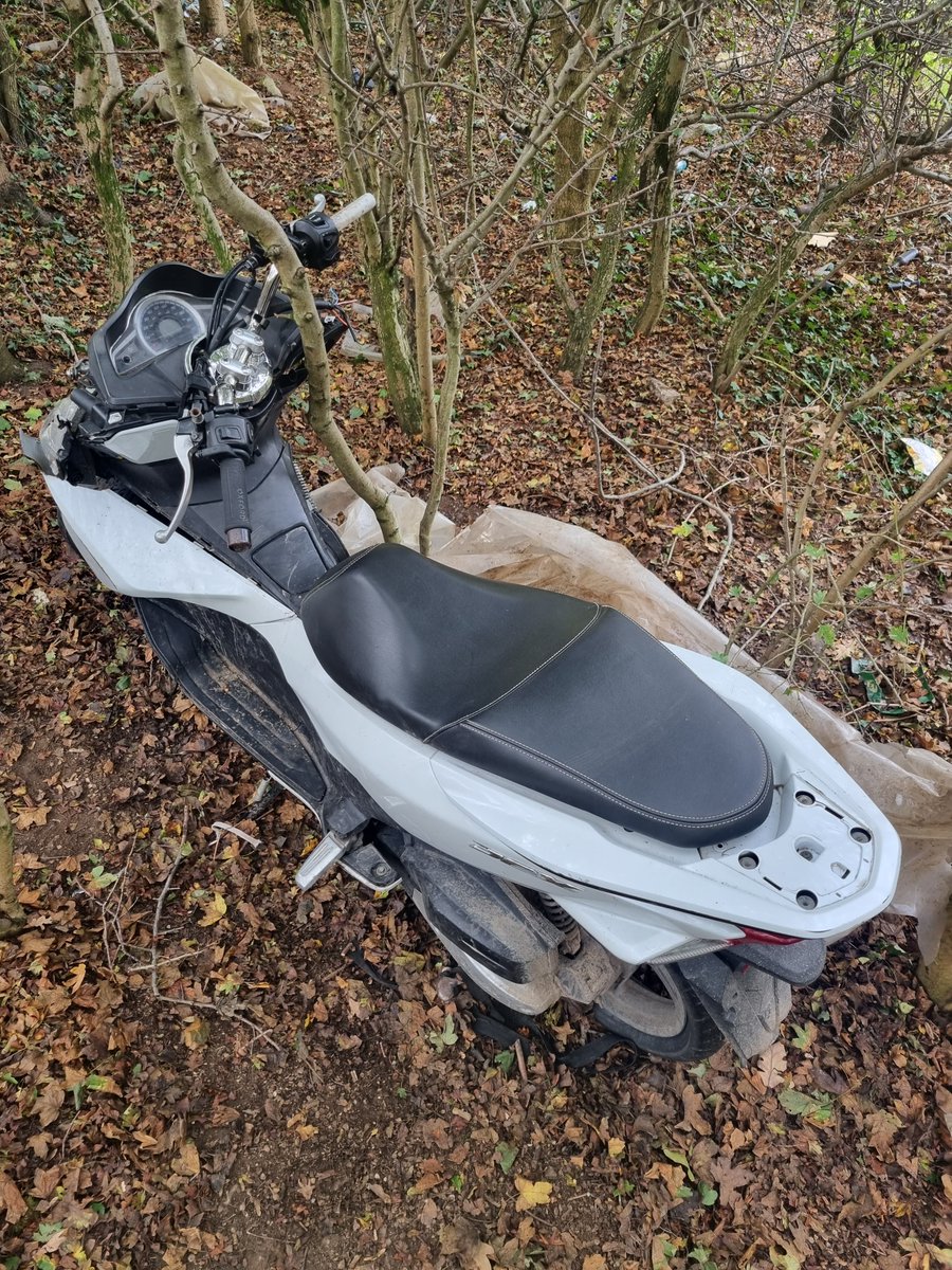 WednesburyWMP's tweet image. Wednesbury NHT recovered 2 stolen bikes whilst on shift yesterday. If you have information about suspicious bikes, report it. We are committed to protecting the Wednesbury area🤝🚔
#proactivepolicing