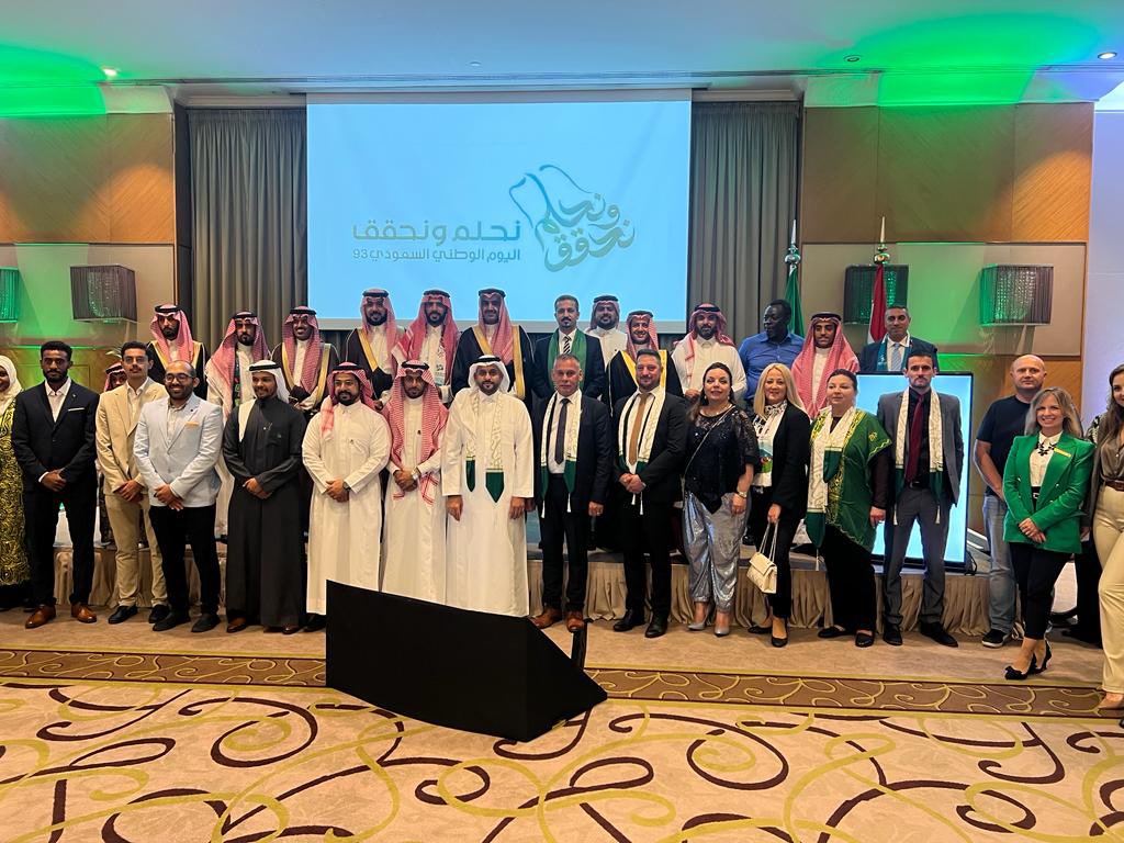 ksaembassybud's tweet photo. #بودابست | اقام القائم بأعمال سفارة المملكة لدى المجر سعادة الاستاذ/احمد بن يحي آل دغرير احتفالا بمناسبة اليوم الوطني السعودي الـ 93 وقد استقبل المهنئين من وزراء واعضاء البرلمان وسفراء ورؤساء المنظمات والبعثات  وجموع من المواطنين المقيمين في #المجر
 #نحلم_ونحقق
#اليوم_الوطني_93 https://t.co/Xt39RUf5kj