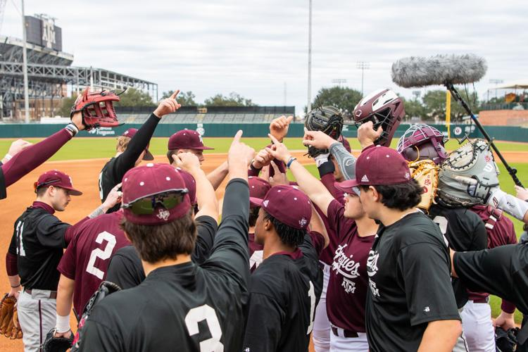 Fall ball &amp; being a Freshman..

- Arguably, the toughest adjusting period you'll ever have

- Remember: 
1. You're there for a reason
2. Returners are going to get first opportunity
3. Control what YOU can control 
4. Be so good the coach has no other choice