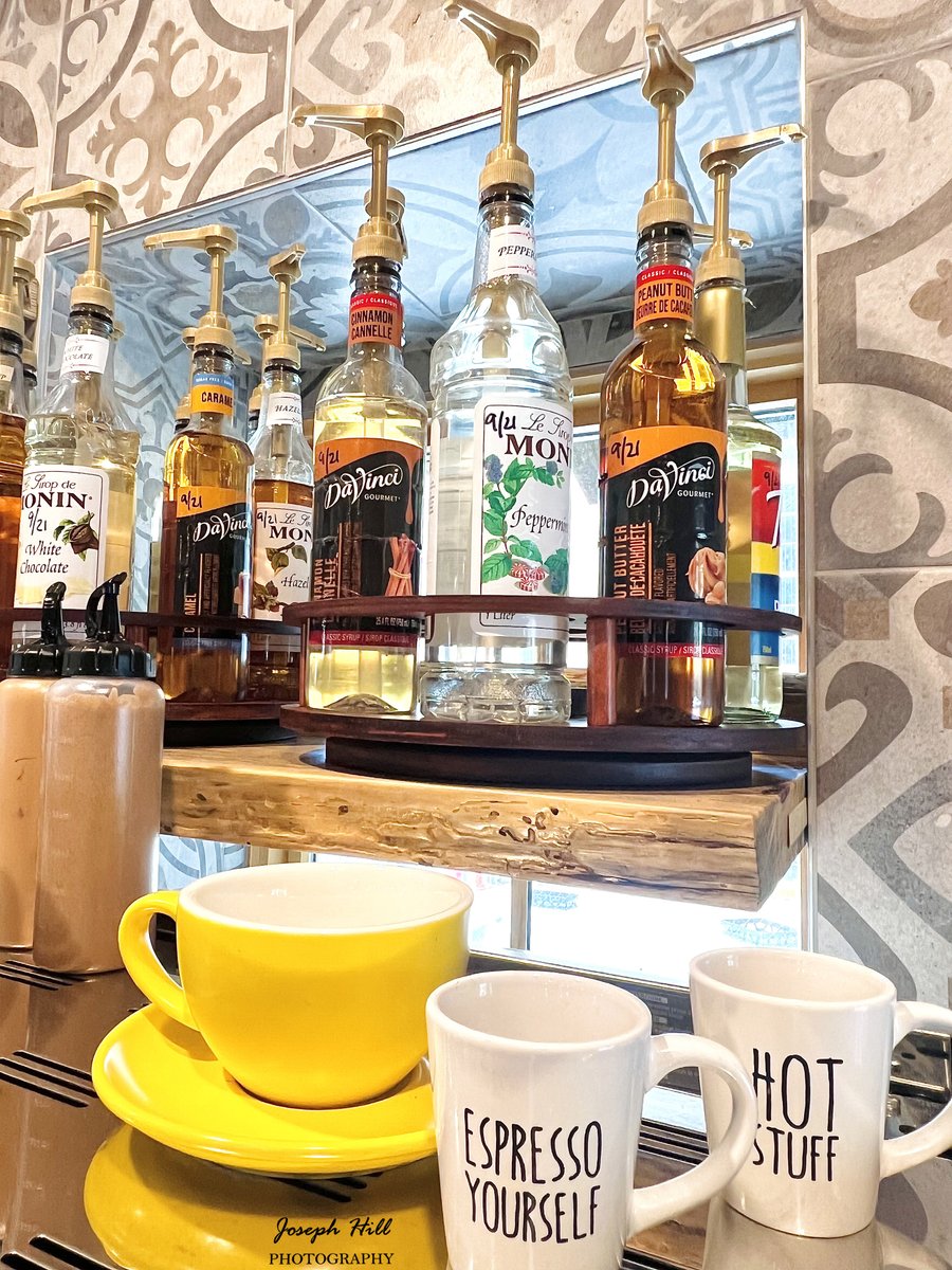 JosephHill3794's tweet photo. Compass Cafe☕️
Photos By: Joseph Hill🙂📸
https://t.co/N6LLLNWziq
#CompassCafe☕️
#CoffeeShop☕️
#DrinkLocal
#SouthernPinesNC https://t.co/QXUO6ASnX8