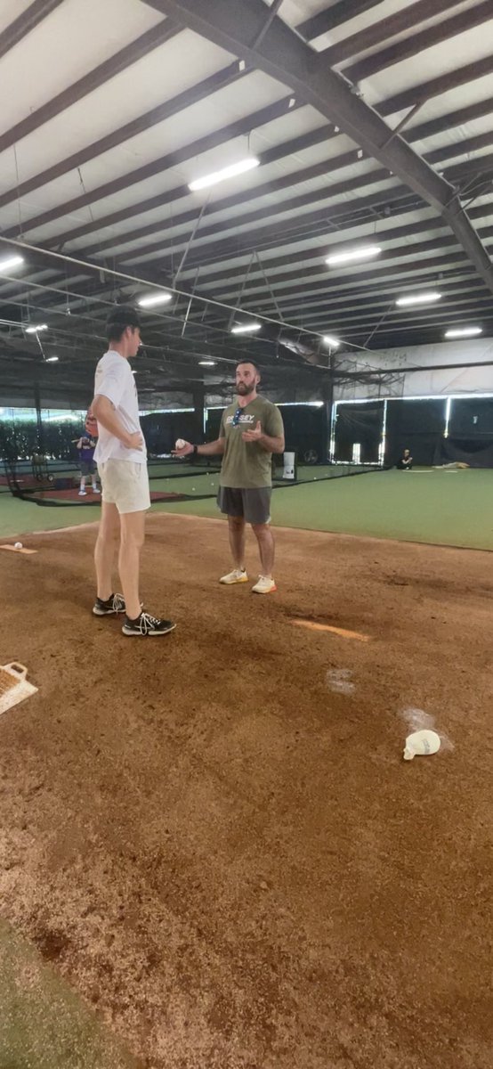 No school on a Monday allowed me to get down to @CresseySP for a new evaluation with @EricCressey and some work with @MH_CSP_Pitching and the @csp_pitching team. Learned a ton today and can't wait to get going with the new program💪 #cspfamily