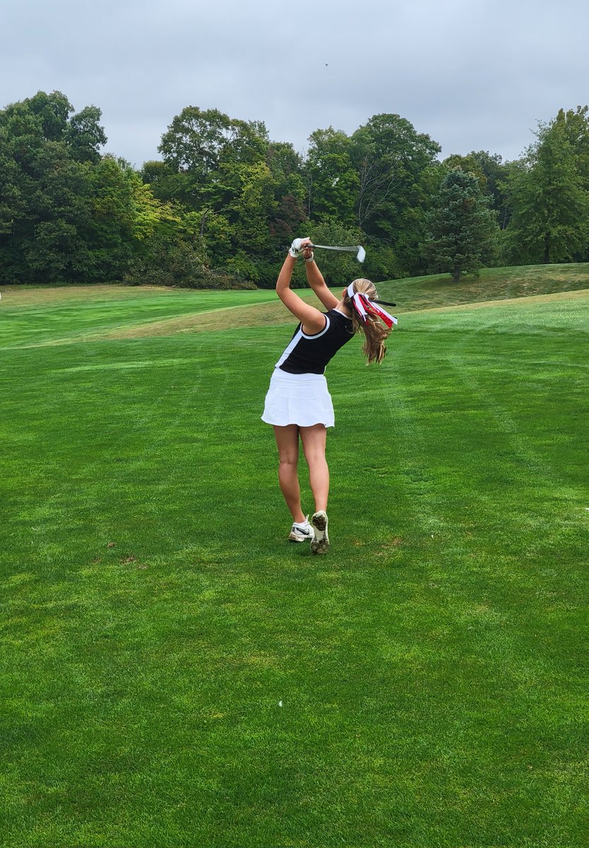 CirclevilleGolf's tweet photo. 🏆2023 Sectional Champions! The Lady Tigers fired a new 18 Hole program-record score of 326 to win today's Sectional Championship at Buckeye Hills! Elaina's career-best 67 led the way, followed by Isabelle with a career-best 79, Izzy 84, Lis a career-best 96, &amp; Aleigh 138! ⛳️🐯 https://t.co/H5tXRusUS2