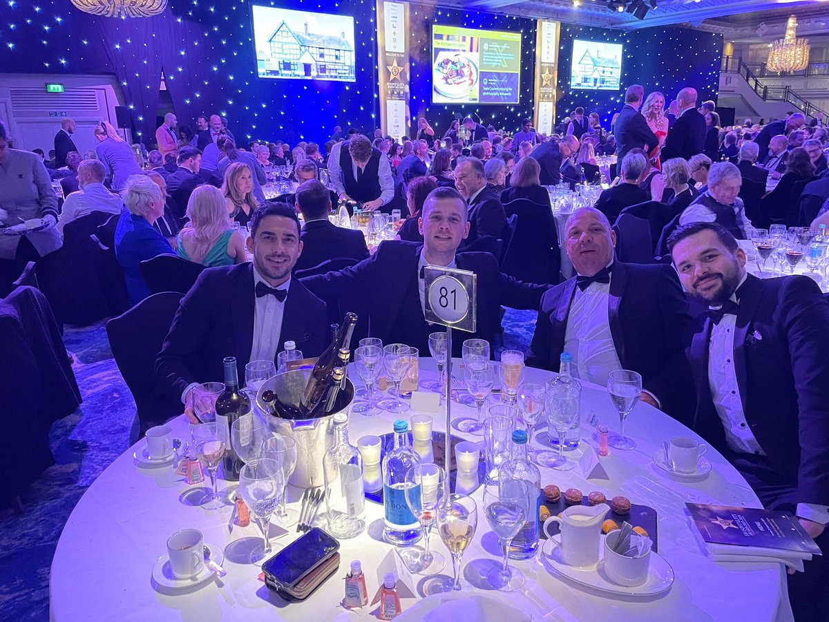 KevthecAAke's tweet photo. Great time at the #AAHospitality awards. https://t.co/a6BJtgyLJ7