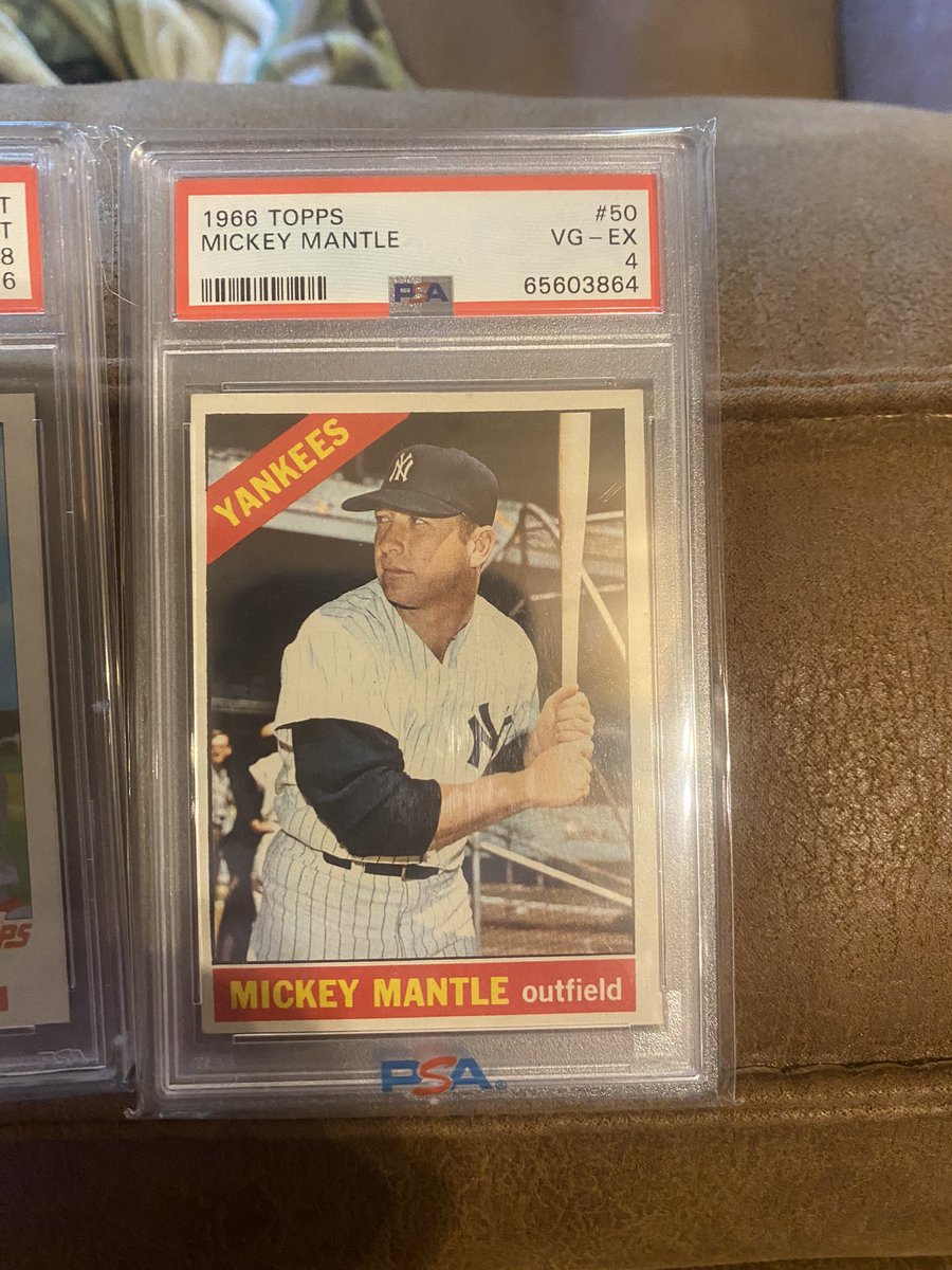 CardWorld44's tweet photo. @LAcarddude $275 Mick 
$175 Cal https://t.co/d0BDBNVJbf
