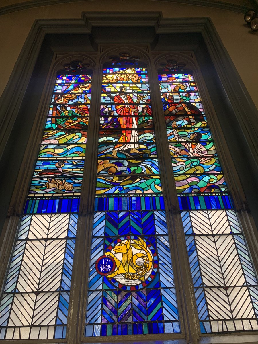 GilbertAJackson's tweet photo. This spectacular window belongs to St Katherine Cree and was spared from the fire of London retaining its Jacobean design. The window was modelled on the rose window of Old St Paul’s. Today it houses the Bell of HMS Lancastria sunk in 1940 as well as the grave of Hans Holbein ty. https://t.co/elxOGwMAFz