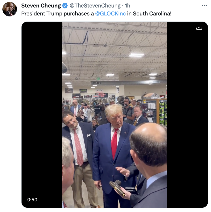 BREAKING: Trump spokesperson Steven Cheung just DELETED his post claiming his boss purchased a Glock in South Carolina after learning that it is a federal crime. He is now doing damage control and telling networks Trump did not actually buy the firearm. meidastouch.com/news/did-trump…