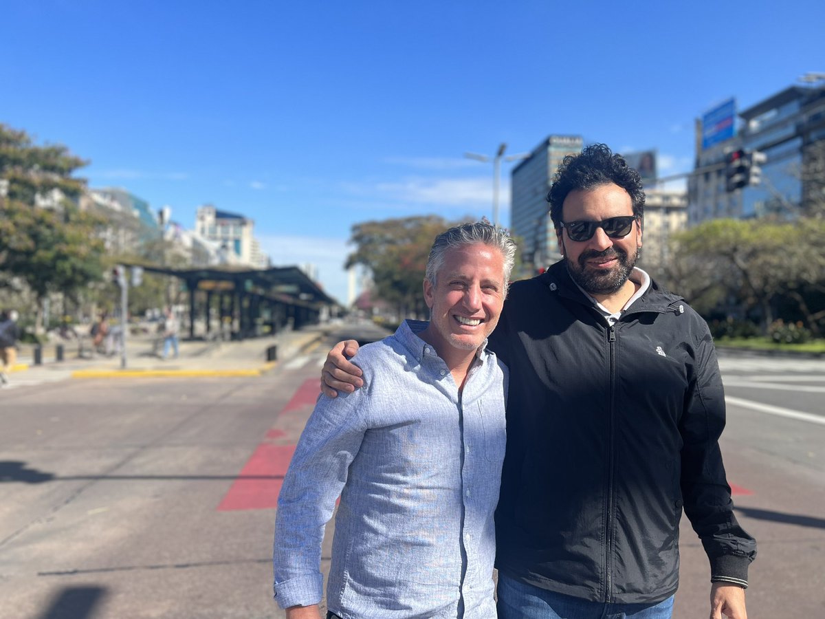 Amigo, socio, compañero de las mejores aventuras. Qué lindo recibirte en Buenos Aires <a href="/rorrovillar/">Rodrigo Villar</a> 🇦🇷❤️🇲🇽