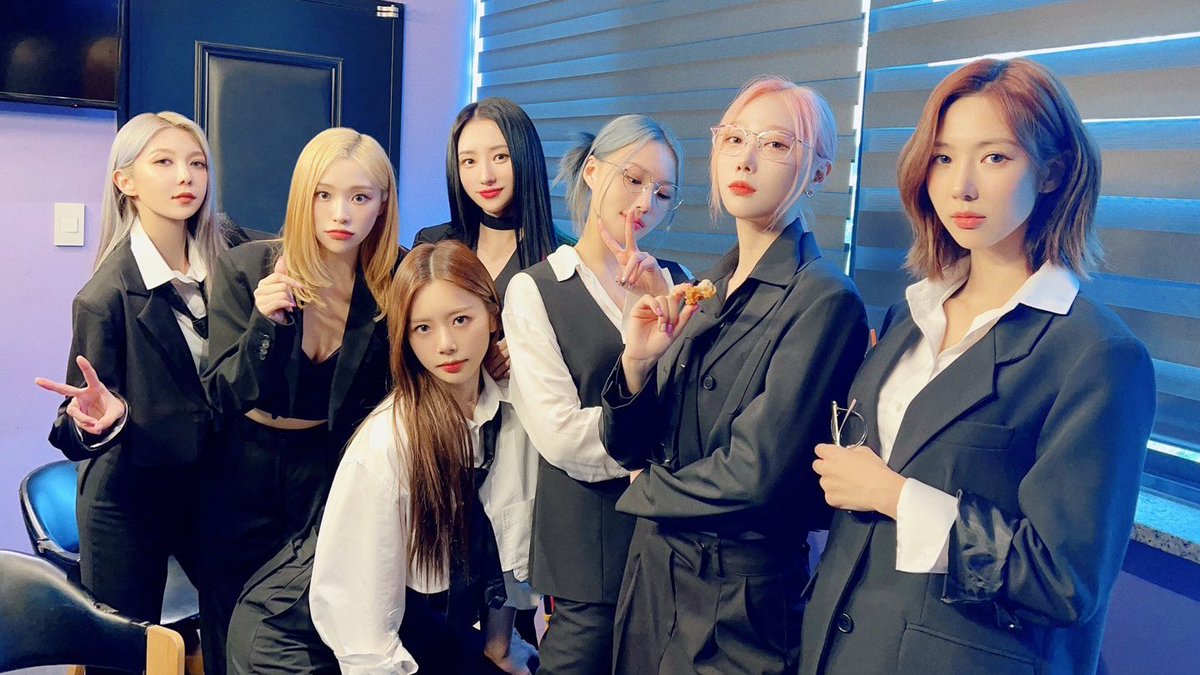 deukaeKdata's tweet photo. Dreamcatcher has now surpassed 650,000,000 streams on Spotify

#드림캐쳐 #Dreamcatcher @hf_dreamcatcher https://t.co/gTlEYze51n