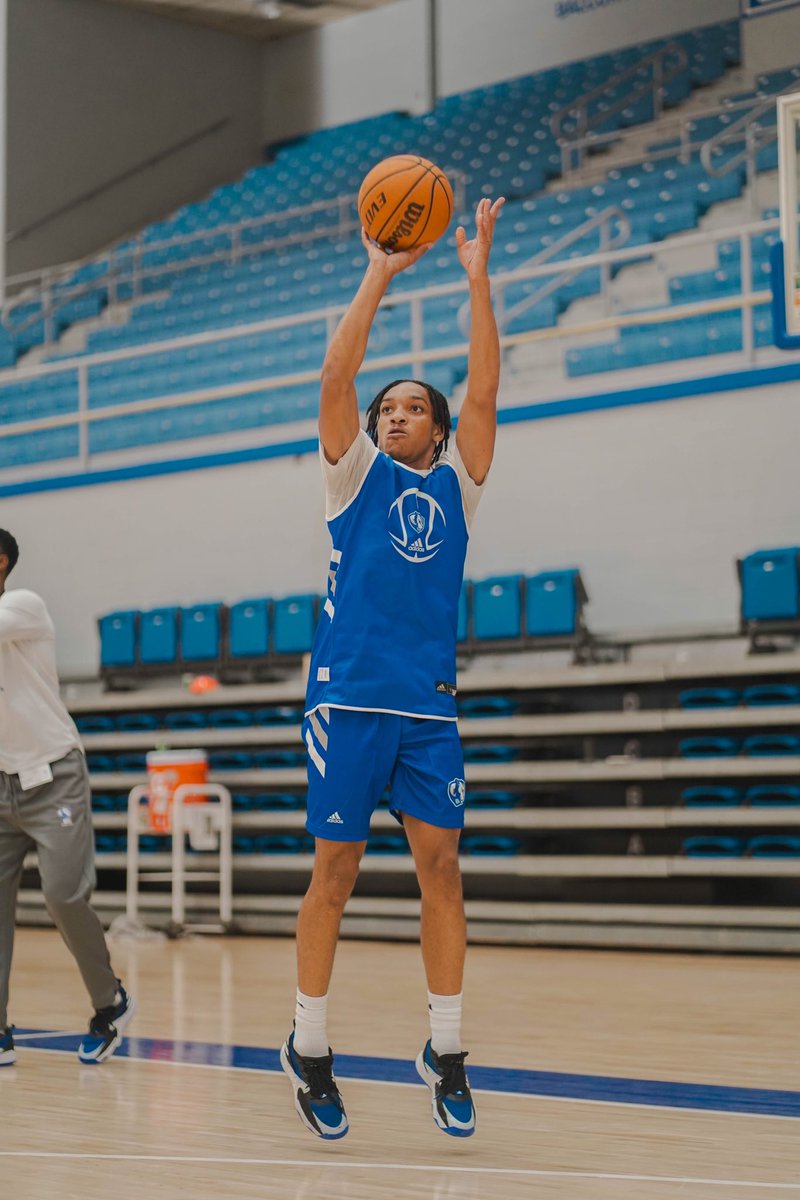 EIU Men’s Basketball tweet media
