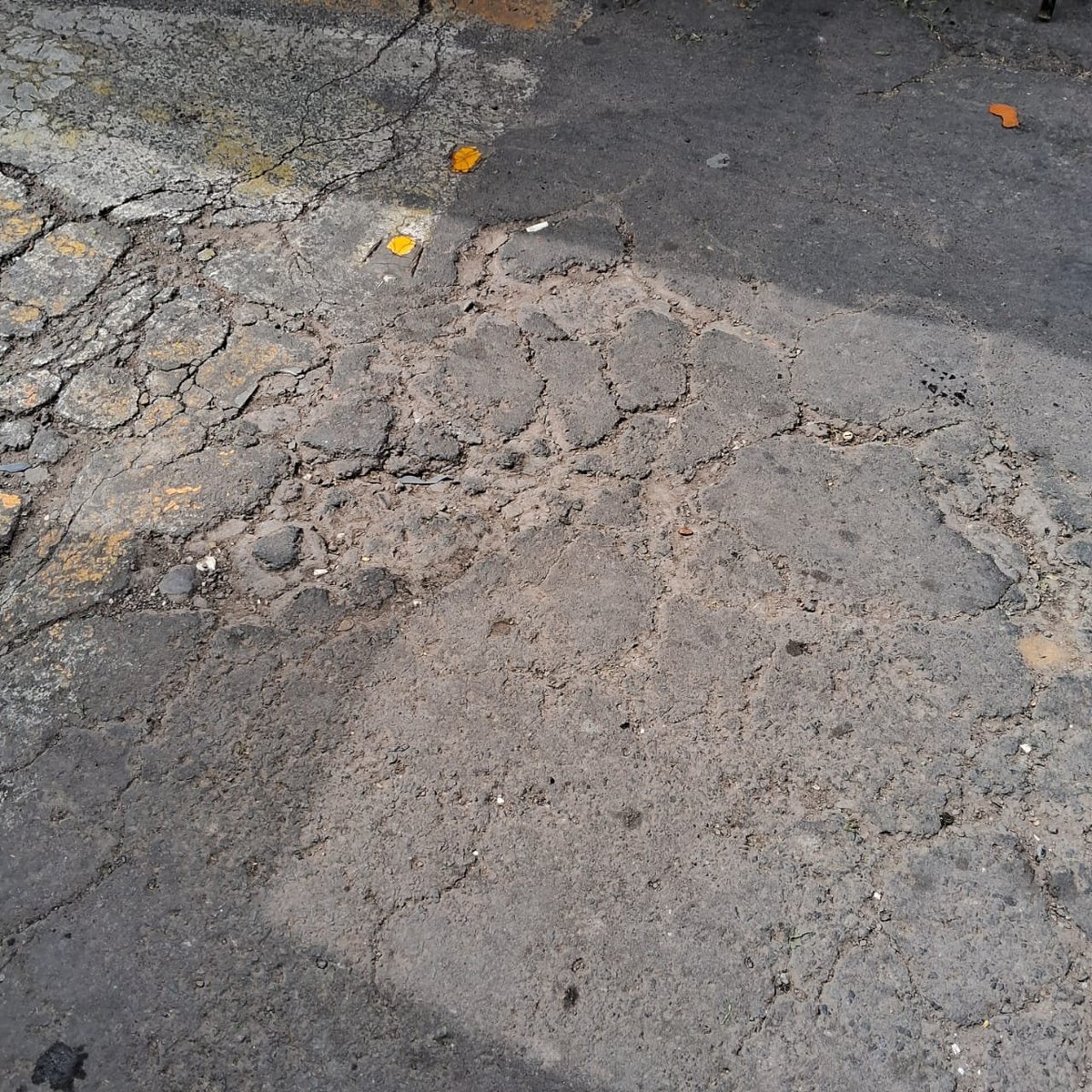 Dónde están puestos los recursos municipales? Miren, aldunate entre coquimbo y copiapo. Sin embargo el director de educación factura 26 millones en Julio <a href="/Sinfiltros_tv/">sinfiltros_tv</a> <a href="/jmenaconcejal/">Juan Mena</a> <a href="/Muni_Stgo/">Santiago</a> <a href="/rosarioxstgo/">Rosario Carvajal por Santiago</a> <a href="/joha/">Johanna Evans</a>