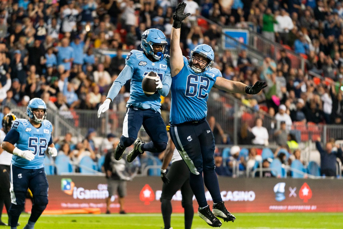 CFLPA's tweet photo. A couple playoff spots have now been clinched and many more are still up for grabs! Check out some of the best photos from an exciting week 16 of Canadian Football!

🍉- 28
🔴⚫️- 36

🦁- 37
🦌- 29

🐦- 28
🐎- 11

🐅- 14
🛥️- 29

#TeamCFLPA #CFLPA #Football https://t.co/pN5V1hBAN6