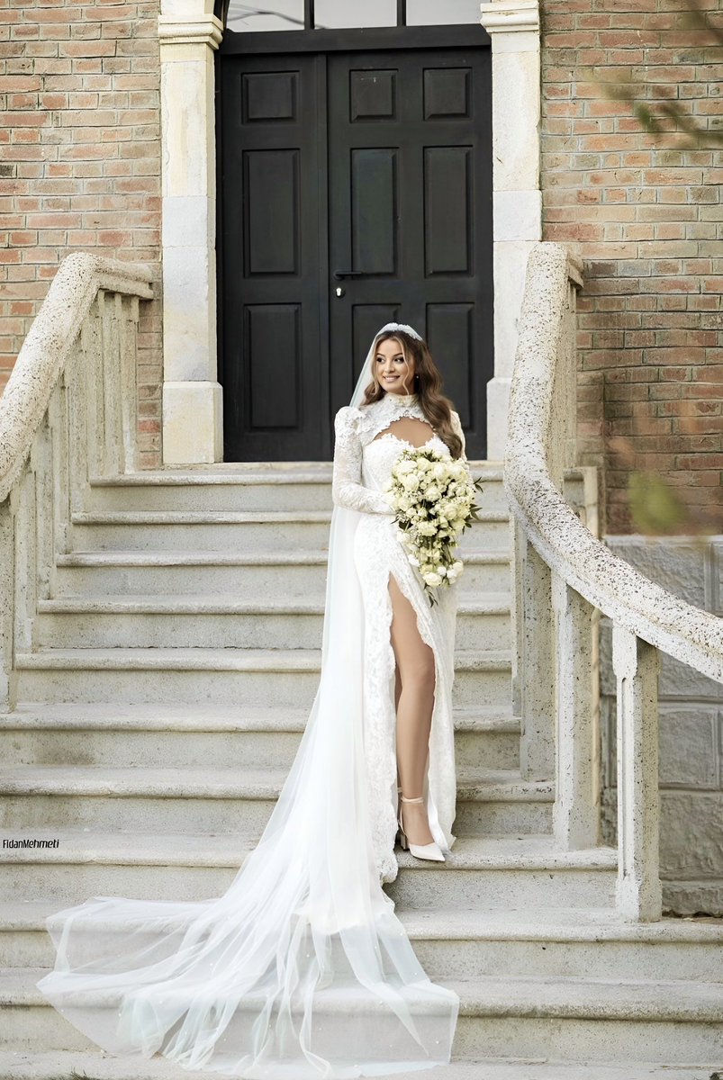 nitabalaj's tweet image. hey zmra yo girl got married