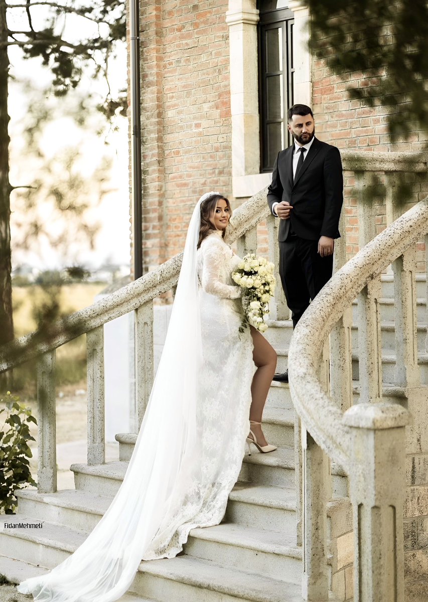 nitabalaj's tweet image. hey zmra yo girl got married