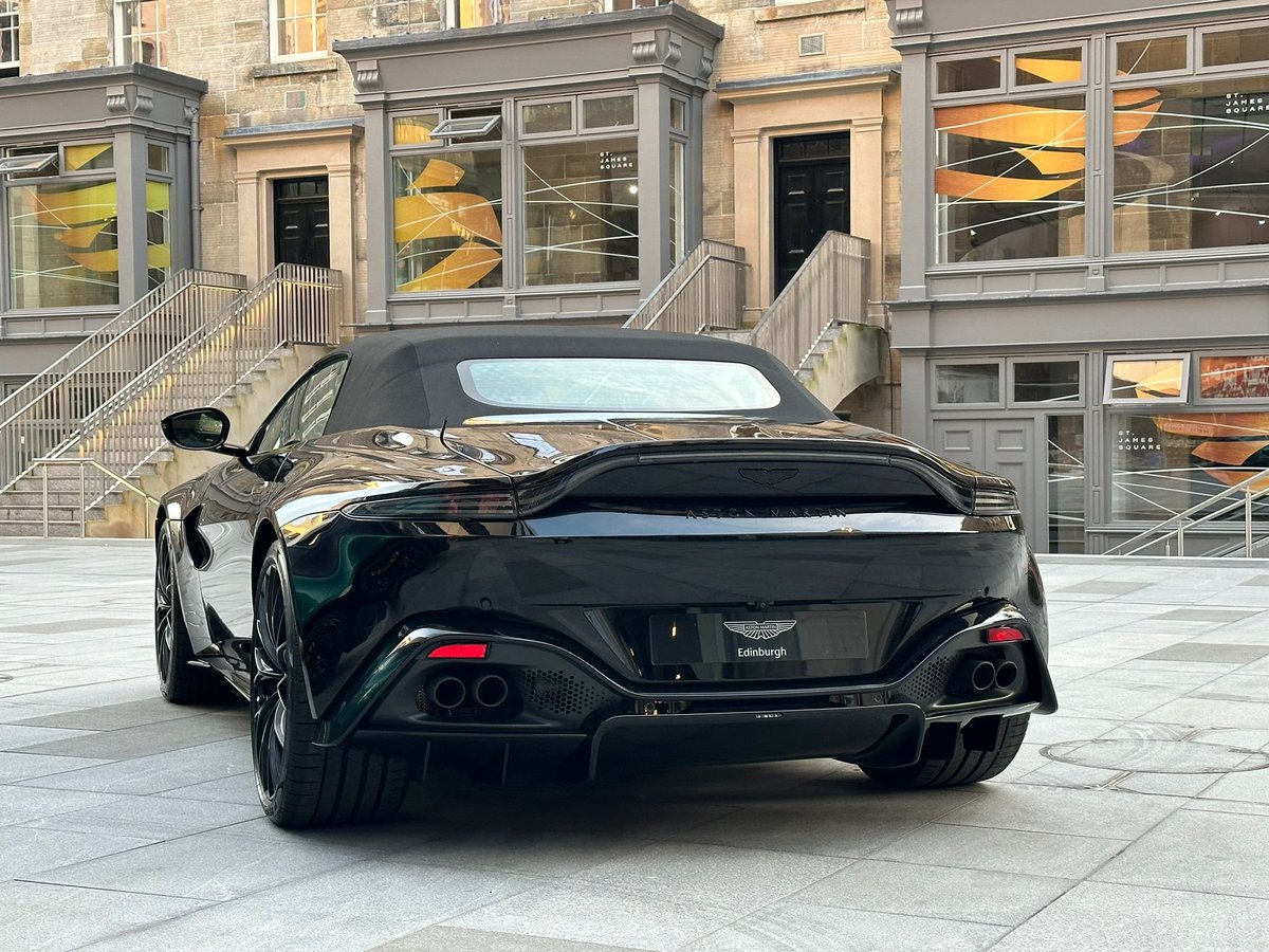 astonmartinedin's tweet photo. A pleasure this evening to support @bowmore with launching their Bowmore Masters Select Edition 3 @Bonnieandwilduk #AstonMartin #Bowmore #AstonMartinEdinburgh https://t.co/ihRaBoJNOK