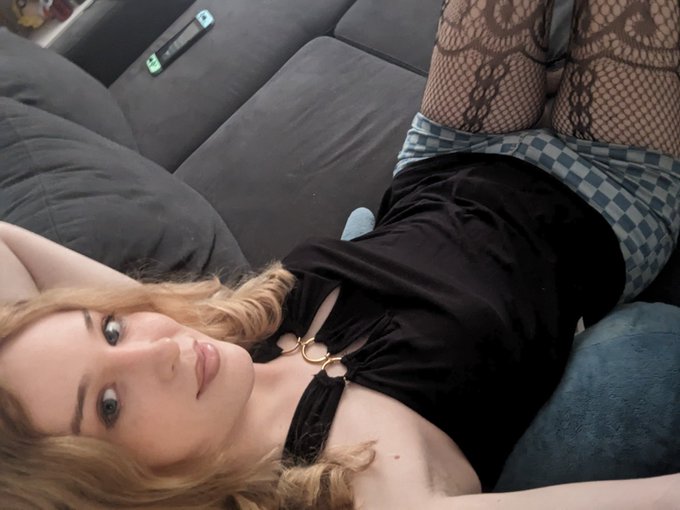 Lazy af 😴 https://t.co/i4DzxOkgXM<a href="/tag/xhamster"class="tags"><span>#xhamster</span></a>