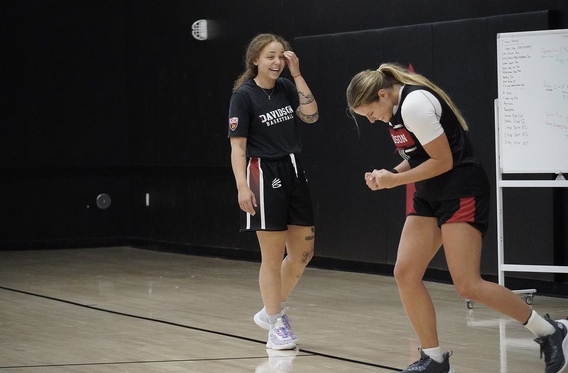 Coach_JJenkins's tweet photo. Today marks the first official day of practice for NCAA WBB!! 🤩 

Freshmen 🚨 

You are about to be managing the most ‘load’ you’ve ever experienced in your life with a full class schedule + 20 hour basketball weeks. 

Here are a few tips that will help you get &amp; STAY ahead: https://t.co/djt8GFwMeh