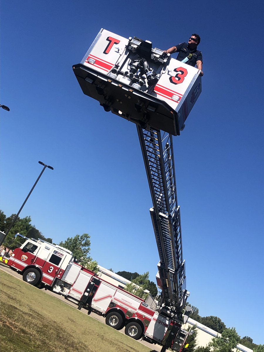Meet <a href="/LongviewFire/">Longview Fire Department</a> Ladder Truck 3, up close and in person!  
SOW A SEED SUNDAY - October 22, 1-3 p.m. at The Green!