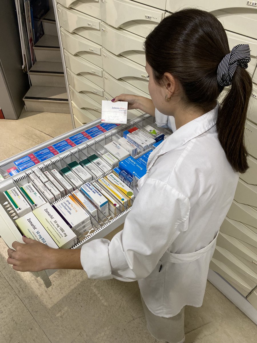 mireeiaapm's tweet photo. ¡Feliz día mundial del farmacéutico!
Juntos por nuestra salud❤️‍🩹💊👩🏼‍🔬🥼🐍
#UMHPharmacyStudents #DMF2023 #WPD2023 @ElsaLopezUMH @UniversidadMH https://t.co/yT16qTlKYZ