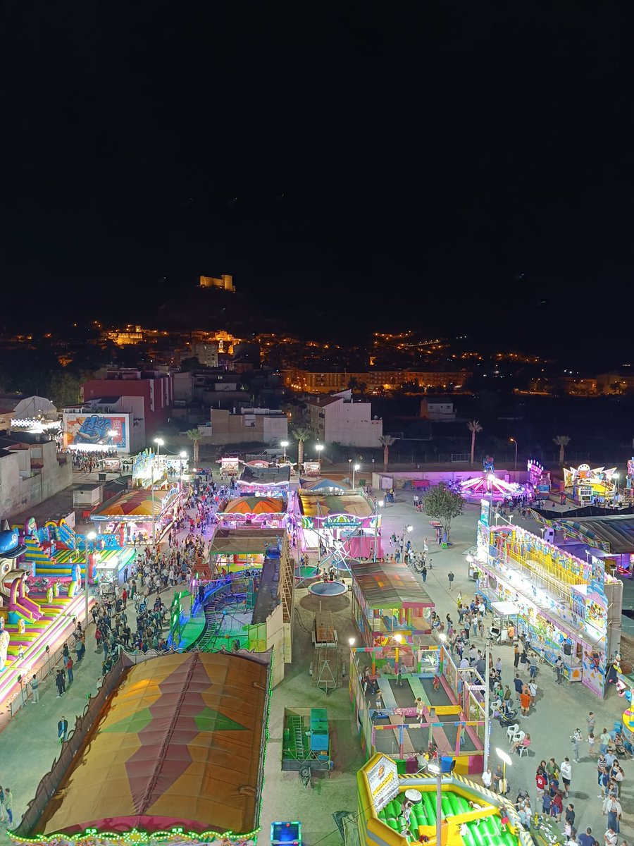 🎡🎆