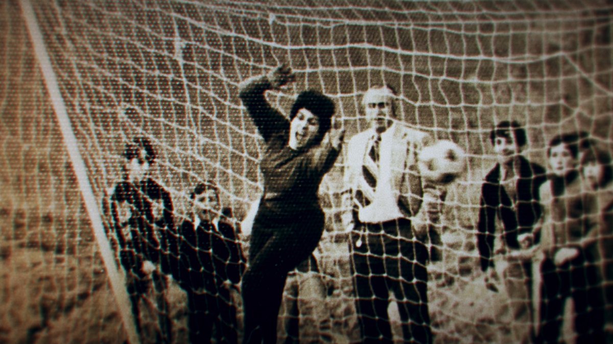 ➡️ Entre els 70 i l’actualitat, han canviat les coses?
➡️ Les jugadores professionals poden viure només del futbol?
#ZoomMasclisme