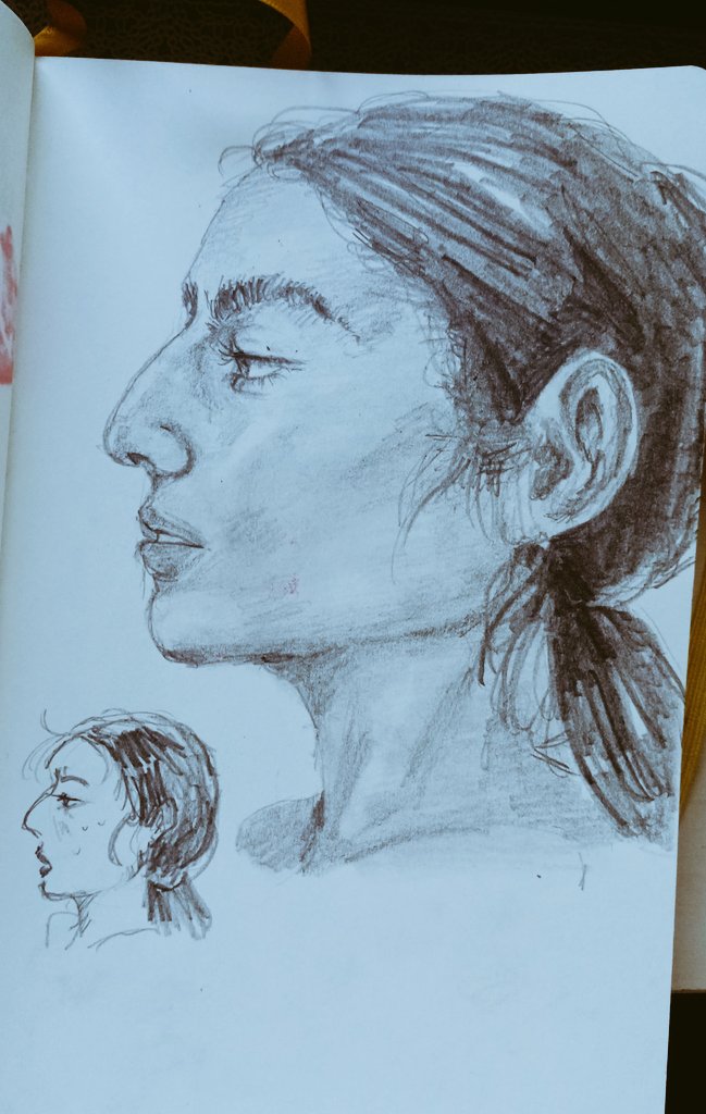 v66id's tweet photo. Practice ! Drawing original side profiles is so much better and interesting. https://t.co/8qVWzBfpRW