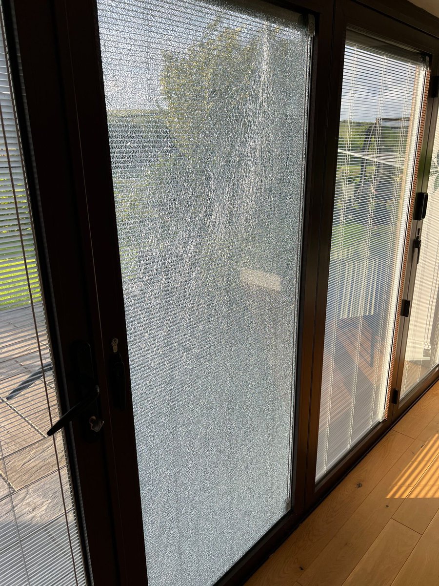 roblkirk's tweet image. First class service by Michael @DGServiceRepair 
Fast and efficient removal, supply and installation of bifold glazing with @pellinindustrie 
#screenline integral blinds  

Very pleased with the end result 
#highlyrecommended